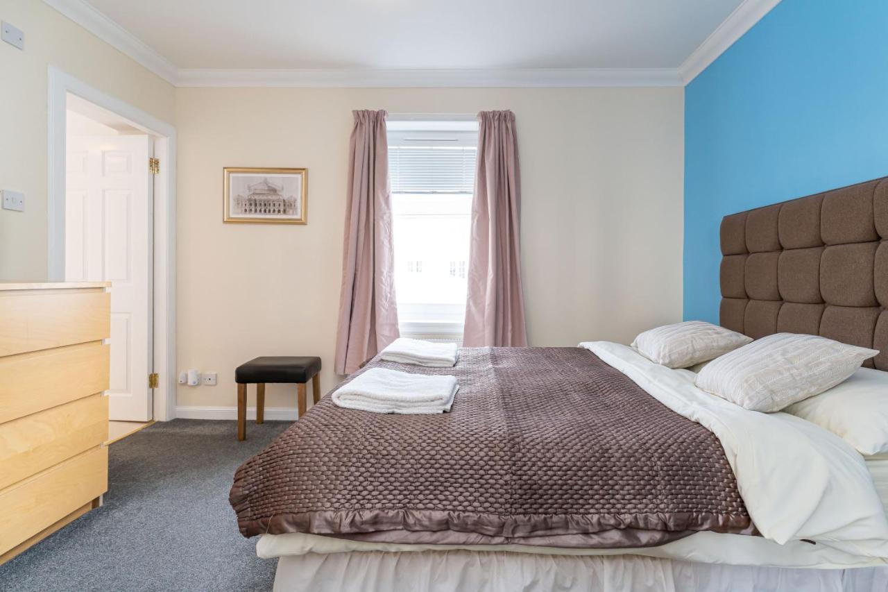 New Four Bedroom House - All Rooms Ensuite Stirling Eksteriør bilde