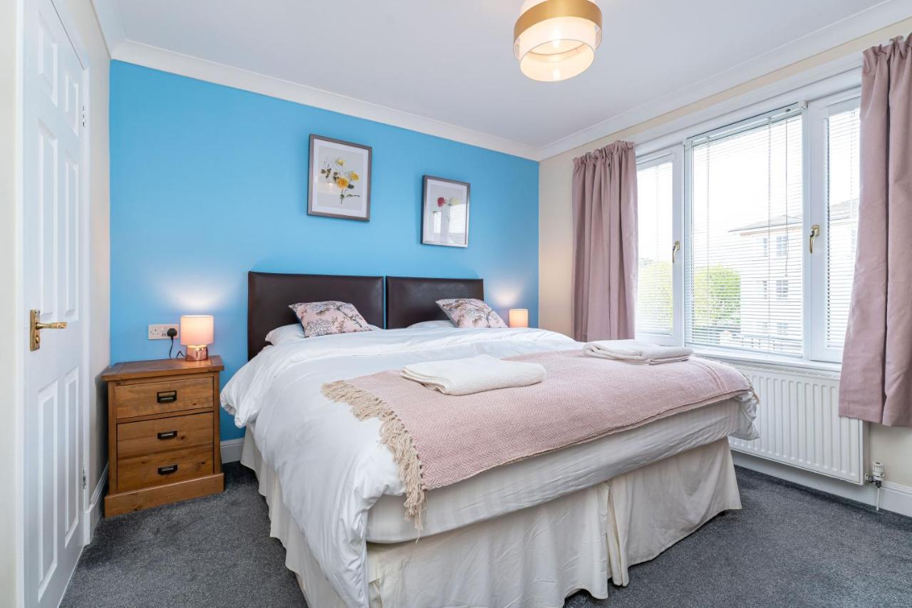 New Four Bedroom House - All Rooms Ensuite Stirling Eksteriør bilde