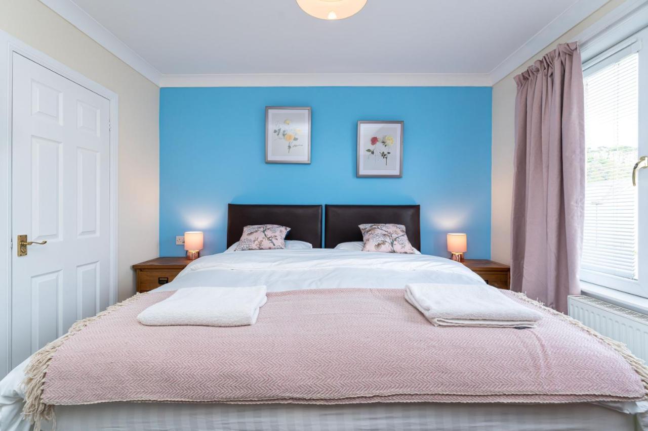 New Four Bedroom House - All Rooms Ensuite Stirling Eksteriør bilde